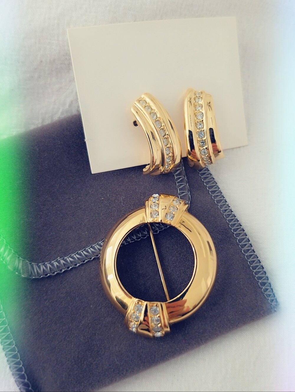 Avon Vintage Brooch and Earring Set